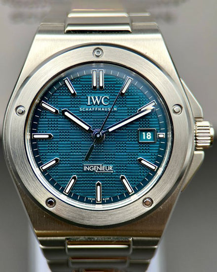2026 IWC Schaffhausen Ingenieur 40MM Blue Dial Steel Bracelet (IW328903)