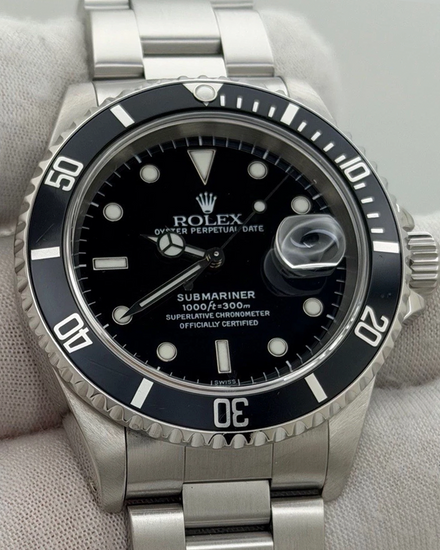 1999 Rolex Submariner Date 40MM Black Dial Oyster Bracelet (16610)