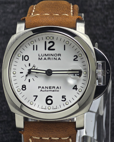 2015 Panerai Luminor Marina 40MM White Dial Leather Strap (PAM00049)