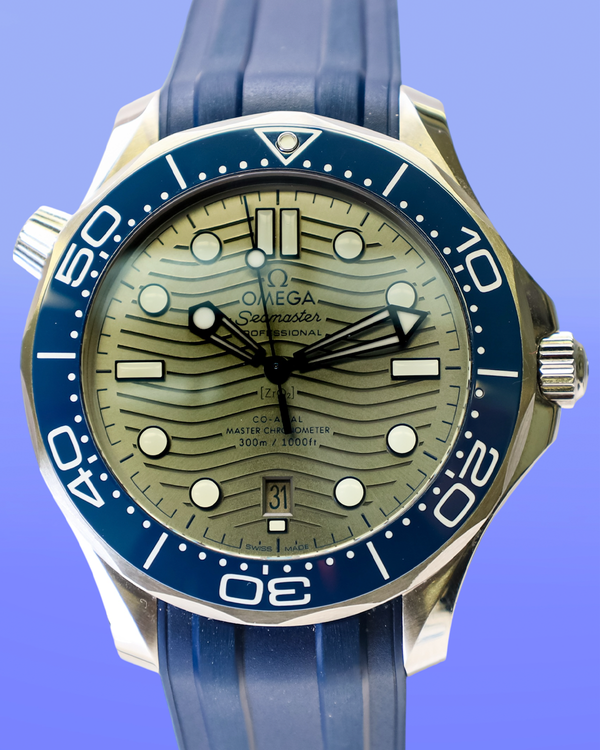 2022 Omega Seamaster Diver 300M 42MM Grey Dial Rubber Strap (210.32.42.20.06.001)