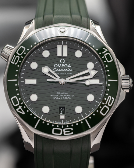 2023 Omega Seamaster Diver 300M "Seaweed" 42MM Green Dial Rubber Strap (210.32.42.20.10.001)