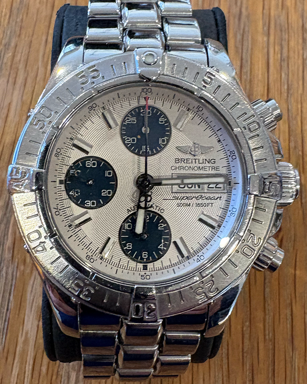 No Reserve - 2007 Breitling Superocean II Chronograph 42MM Silver Dial Steel Bracelet (A13340)