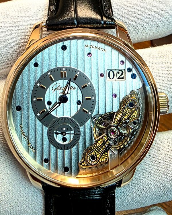 2023 Glashütte Original PanoMaticInverse 42MM Silver Dial Leather Strap (1-91-02-01-05-30)