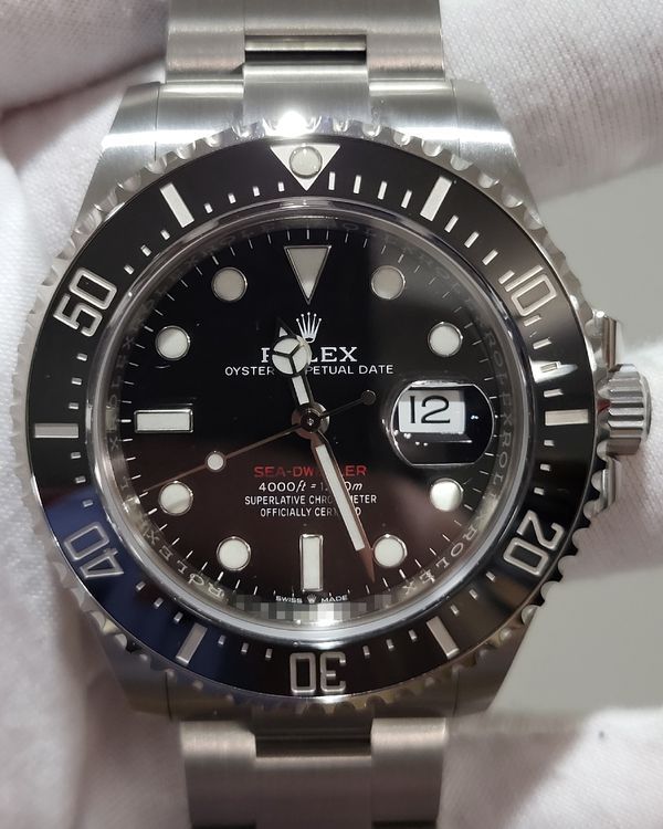 No Reserve - 2019 Rolex Sea-Dweller 43MM Black Dial Oyster Bracelet (126600)