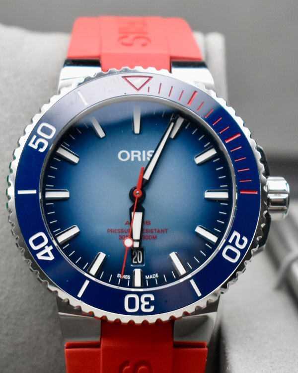2022 Oris Aquis "Oceano Pulito con Umberto Pelizzari" L.E. 43.5MM Blue Dial Rubber Strap  (0173377304105)