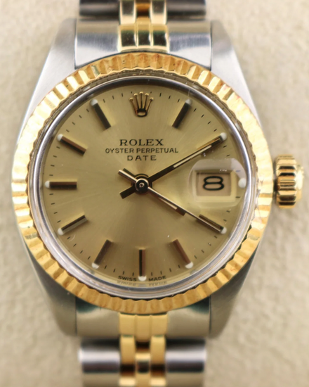 No Reserve - 1984 (8.1 Mill. Serial) Rolex Oyster Perpetual Lady Date 26MM Champagne Dial Two-Tone Jubilee Bracelet (6917)