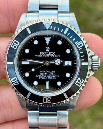 Rolex Sea-Dweller 4000 40MM Black Dial Oyster Bracelet (16600)