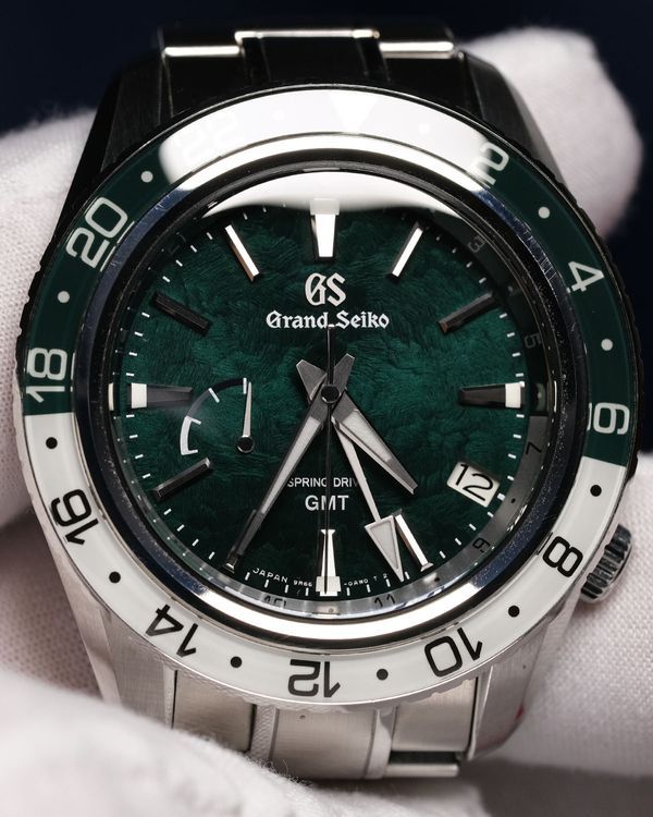 No Reserve - 2024 Grand Seiko Sport Collection GMT 44MM Green Dial Steel Bracelet (SBGE295G)