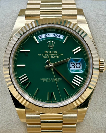 2025 Rolex Day-Date 40MM Green Dial Yellow Gold President Bracelet (228238)