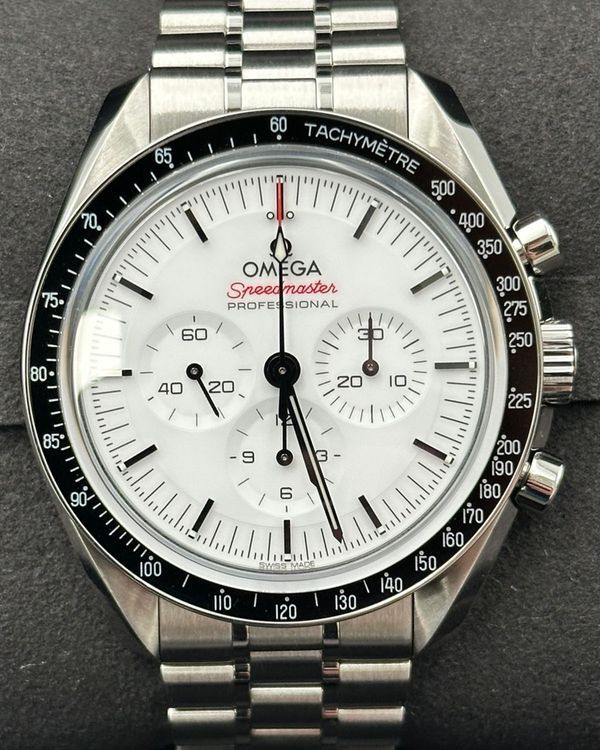 Rolex Speedmaster Professional Moonwatch (5941)