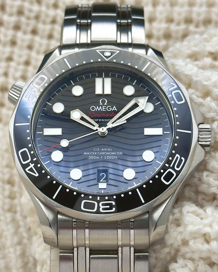 2025 Omega Seamaster Diver 300M 42MM Black Dial Steel Bracelet (210.30.42.20.01.001)