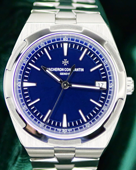 2022 Vacheron Constantin Overseas 41MM Blue Dial Steel Bracelet (4500V/110A-B128)