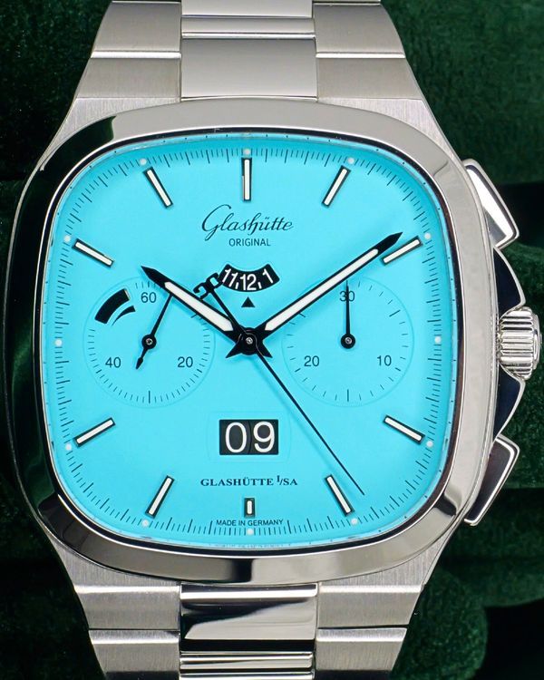 2022 Glashütte Original Seventies Panorama Date 40MM Turquoise Dial Steel Bracelet (1-37-02-10-02-63)