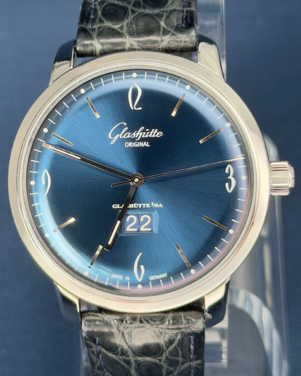 2023 Glashütte Original Sixties Panorama Date 42MM Blue Dial Leather Strap (2-39-47-06-02-04)