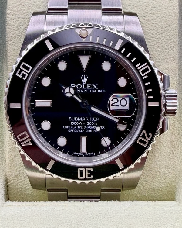 No Reserve - 2015 Rolex Submariner Date 40MM Black Dial Oyster Bracelet (116610LN)