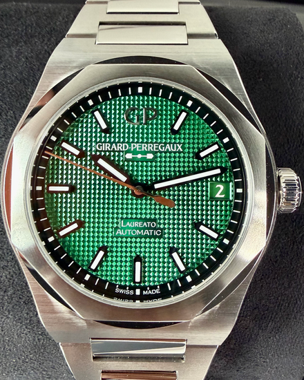 2026 Girard Perregaux Laureato 42MM Green Dial Steel Bracelet (81010.11.3153.1CM)