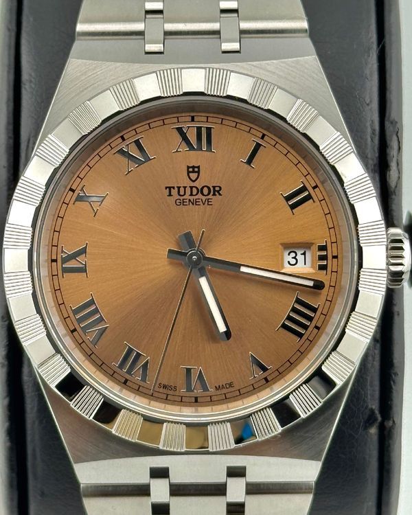 No Reserve - 2026 Tudor Royal 38MM Salmon Dial Steel Bracelet (28500)