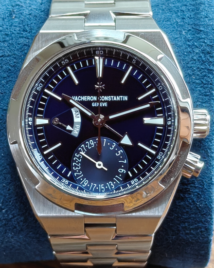2019 Vacheron Constantin Overseas Dual Time GMT 41MM Blue Dial Steel Bracelet (7900V/110A)