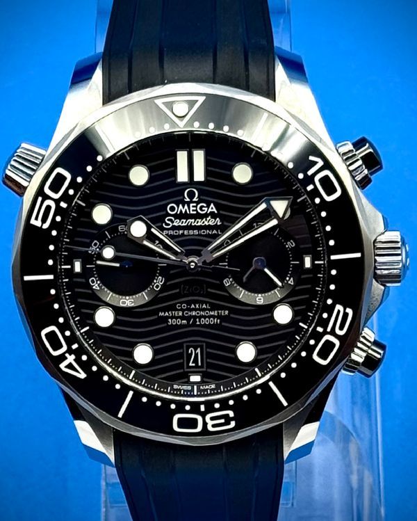2025 Omega Seamaster Diver 300M Chronograph 44MM Black Dial Rubber Strap (210.32.44.51.01.001)