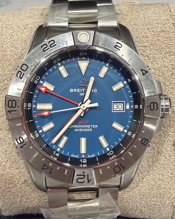Breitling Avenger (A32320101C1A1)