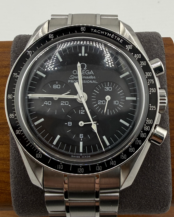 2001 Omega Speedmaster Professional Moonwatch 42MM Black Dial Steel Bracelet (3570.50.00)