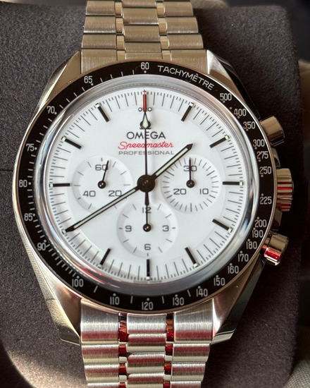 2025 Omega Speedmaster Professional Moonwatch 42MM White Dial Steel Bracelet (310.30.42.50.04.001)