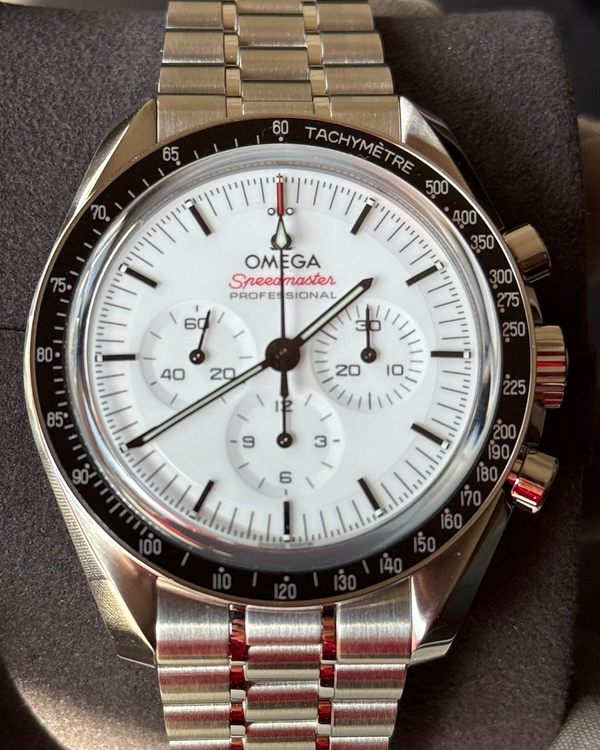 2025 Omega Speedmaster Professional Moonwatch 42MM White Dial Steel Bracelet (310.30.42.50.04.001)