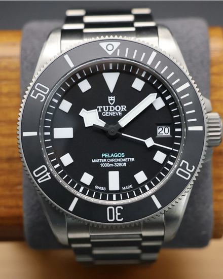 2025 Tudor Pelagos Ultra 43MM Black Dial Titanium Bracelet (2543C1A7NU)
