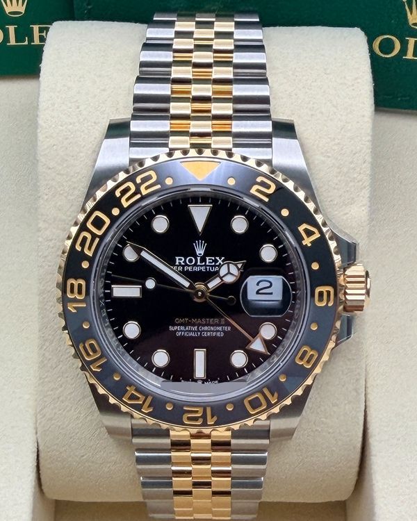 Rolex GMT-Master II (126713GRNR)