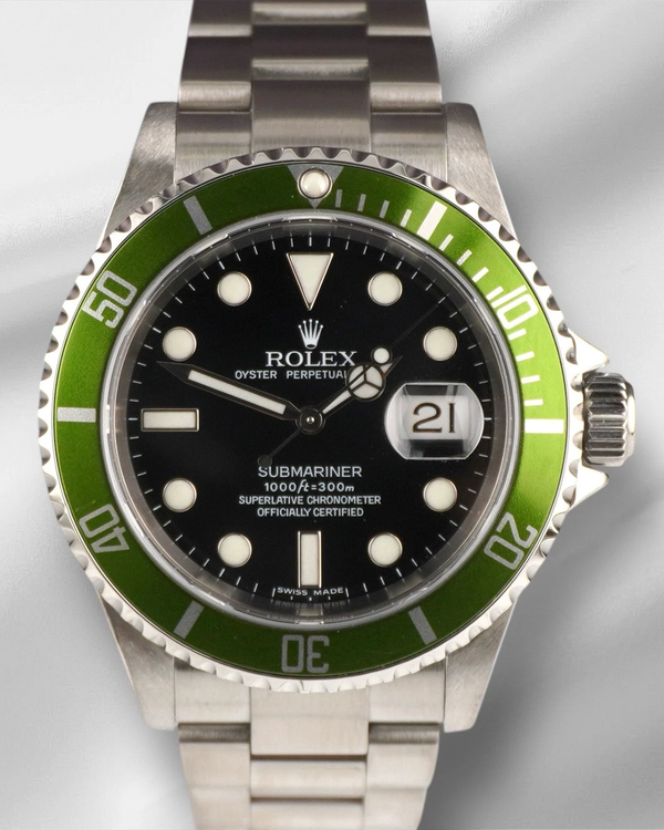 Rolex Submariner Date "Kermit" 40MM Black Dial Oyster Bracelet (16610LV)