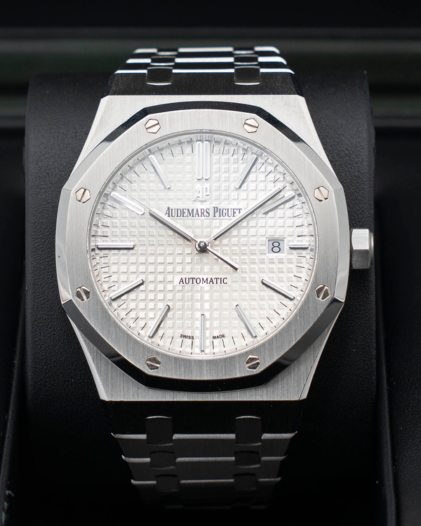 Audemars Piguet Royal Oak 41MM Silver Dial Steel Bracelet (15400ST.OO.1220ST.02)