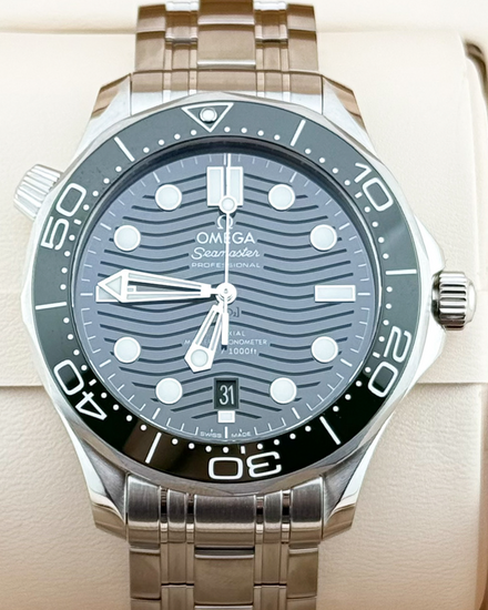 2025 Omega Seamaster Diver 300M "Seaweed" 42MM Green Dial Steel Bracelet (210.30.42.20.10.001)