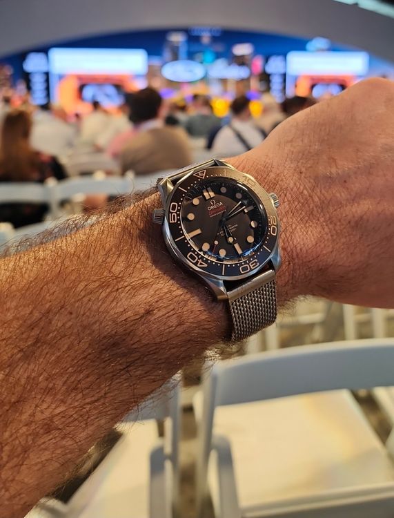 No Reserve - 2021 Omega Seamaster Diver 300M "007 James Bond No Time To Die" Edition 42MM Brown Dial Titanium Bracelet (210.90.42.20.01.001)