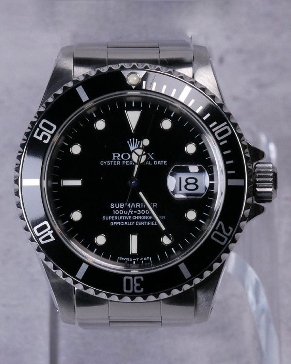 No Reserve - 1997 Rolex Submariner Date 40MM Black Dial Oyster Bracelet (16610)