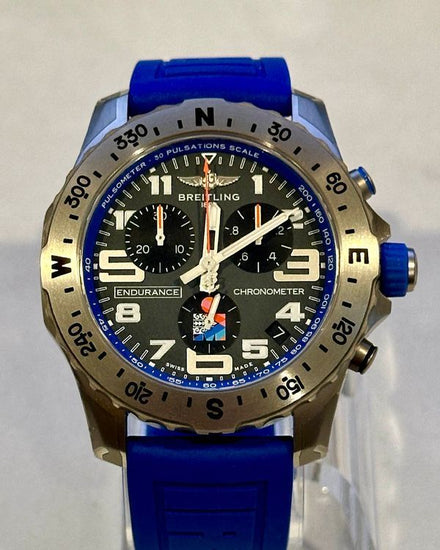 2023 Breitling Endurance Pro "IRONMAN World Championship" L.E. 44MM Quartz Grey Dial Rubber Strap (E823)