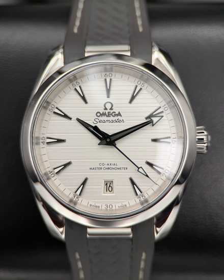 2022 Omega Seamaster Aqua Terra 150M 38MM Silver Dial Rubber Strap (220.12.38.20.02.001)
