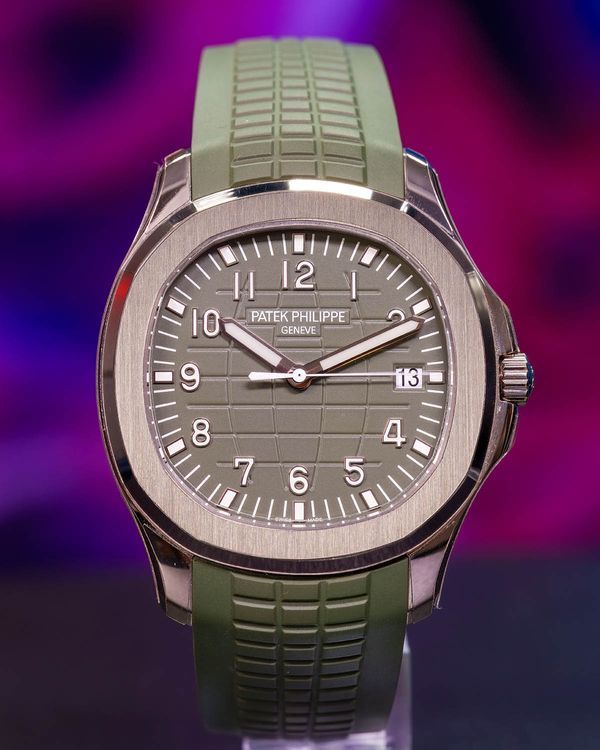 2022 Patek Philippe Aquanaut 42.2MM Green Dial Rubber Strap (5168G-010)