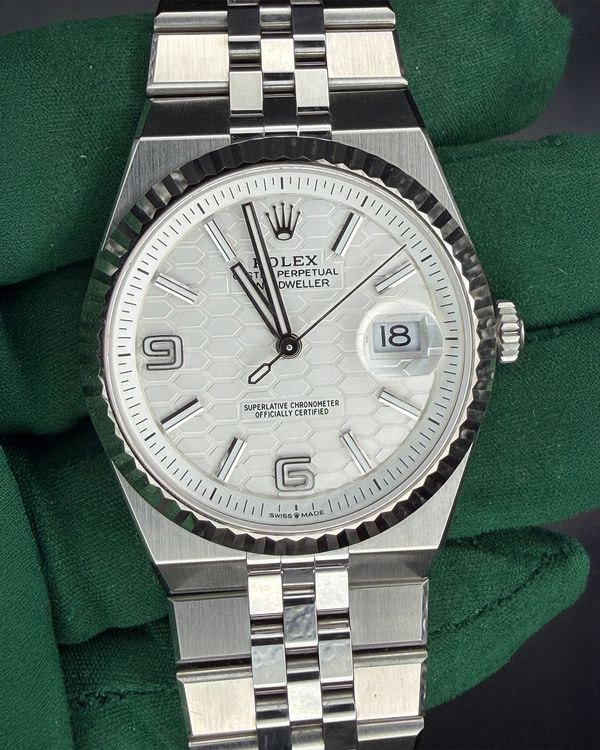 Rolex Land-Dweller (127334)