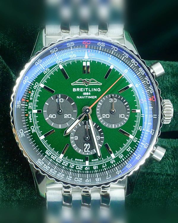 Breitling Navitimer 1 B01 Chronograph 46MM Green Dial Steel Bracelet (AB0137)
