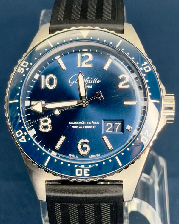 2026 Glashütte Original SeaQ Panorama Date 43.2MM Blue Dial Rubber Strap (1-36-13-02-81-33)