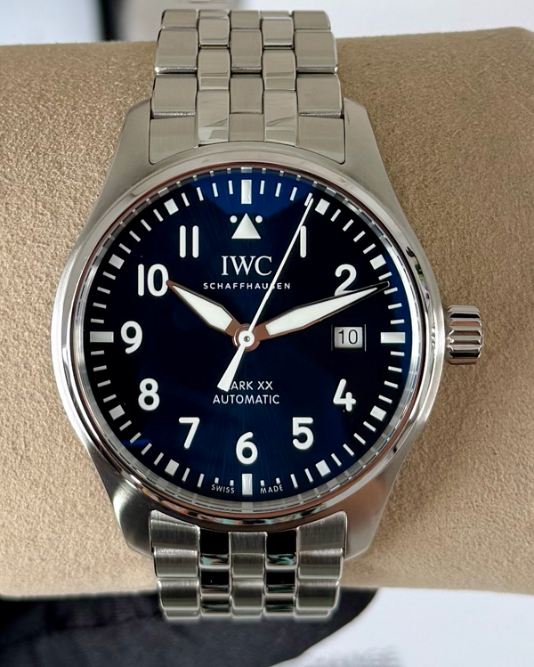 2025 IWC Schaffhausen Pilot Mark XX 40MM Blue Dial Steel Bracelet (IW328204)