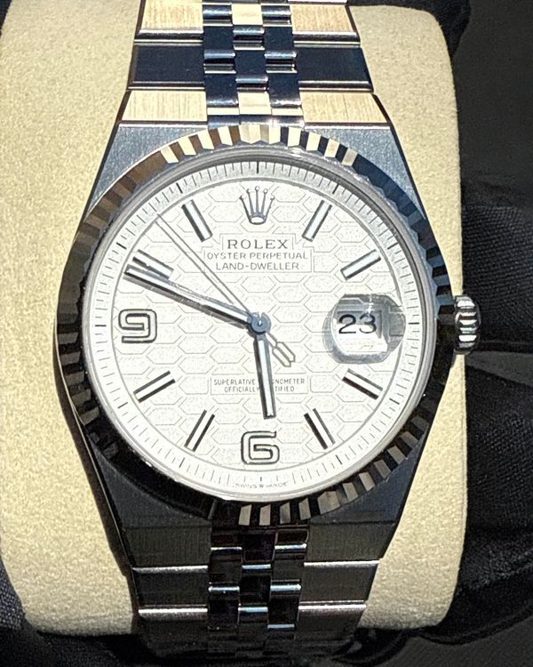 No Reserve - 2026 Rolex Land-Dweller 40MM White Dial Flat Jubilee Bracelet (127334)