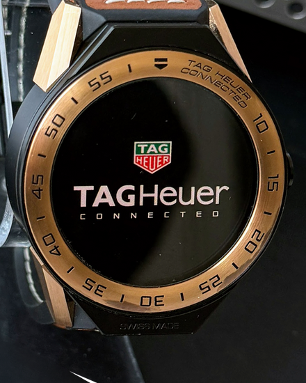2019 Rare Tag Heuer Connected Modular 45MM Quartz Digital Dial Leather Strap (SBF8A5000)
