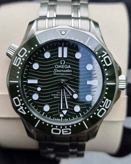 2024 Omega Seamaster Diver 300M "Seaweed" 42MM Green Dial Steel Bracelet (210.30.42.20.10.001)