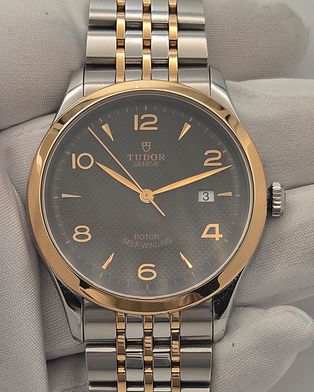 No Reserve - Tudor 1926 41MM Black Dial Steel Bracelet (91651)