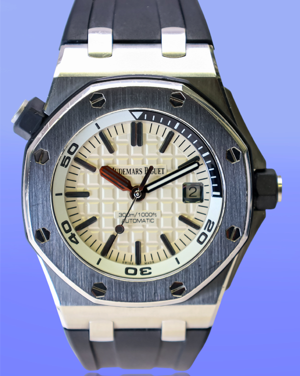 No Reserve - 2016 Audemars Piguet Royal Oak Offshore Diver 42MM White Dial Rubber Strap (15710ST.OO.A002CA.02)