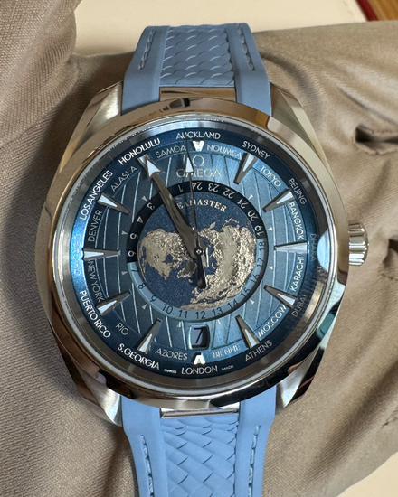 2026 Omega Seamaster Aqua Terra 150M Worldtimer "Summer Blue" 43MM Blue Dial Rubber Strap (220.12.43.22.03.002)