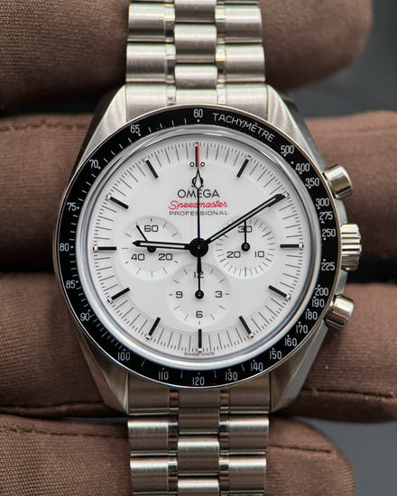 2025 Omega Speedmaster Professional Moonwatch 42MM White Dial Steel Bracelet (310.30.42.50.04.001)