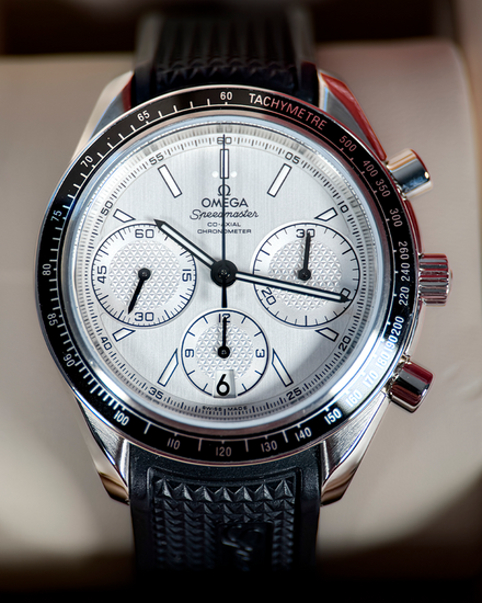No Reserve - 2019 Omega Speedmaster Racing 40MM Silver Dial Rubber Strap (326.32.40.50.02.001)