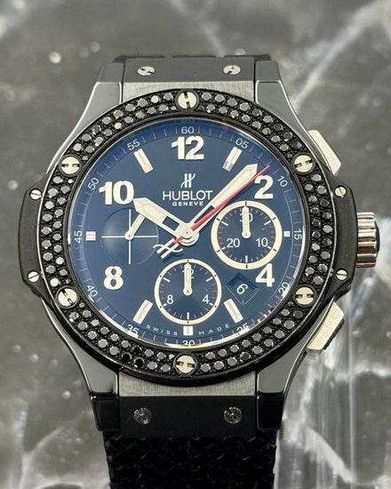 2010 Hublot Big Bang Black Magic 44MM Black Dial Rubber Strap (301.CV.130.RX.110)